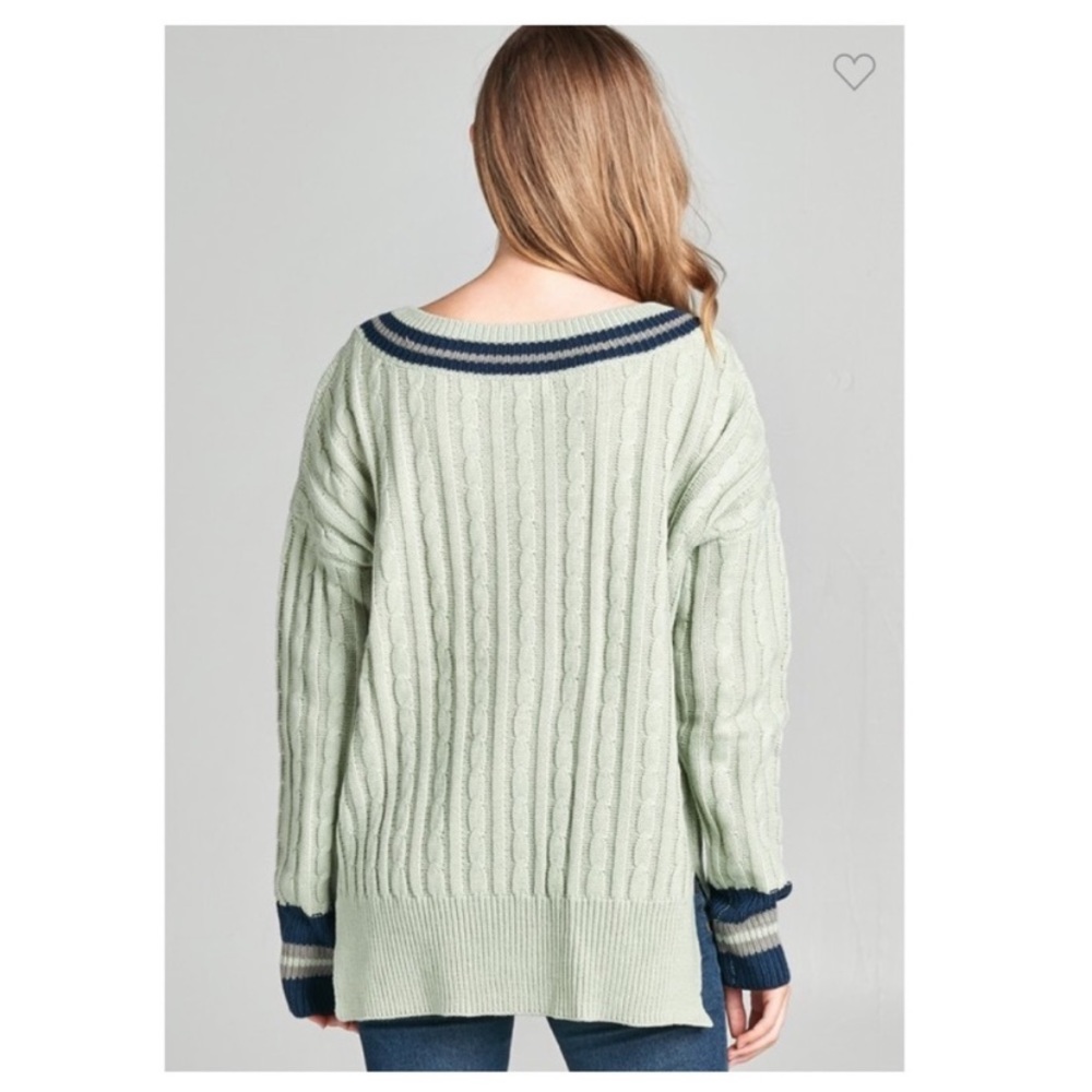 2 left❤️2 for $40❤️sage v neck sweater - Picture 6 of 8